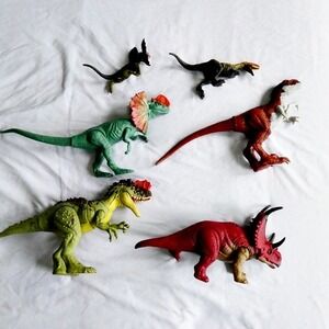 Jurassic Park World 7x Action Figure Lot Small & Large